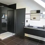 Oxygen House, Long Weekend Special Дом отдыха *