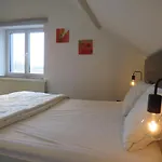 Oxygen House, Long Weekend Special * Овифа