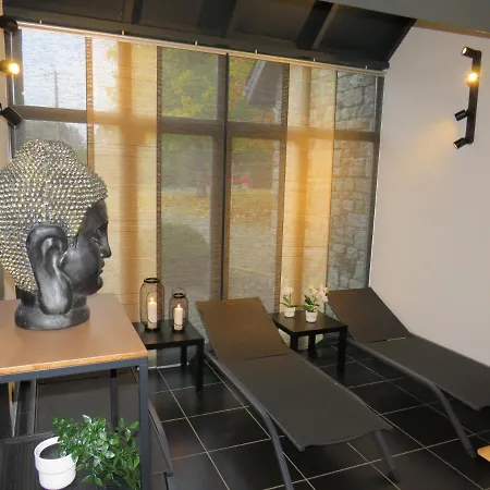 Oxygen House, Long Weekend Special * オヴィファ