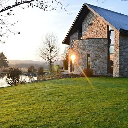 Oxygen House, Long Weekend Special 別荘 オヴィファ