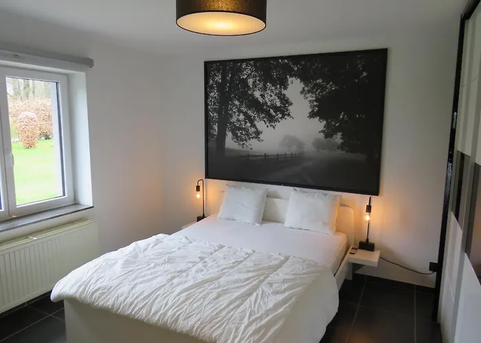 Oxygen House, Long Weekend Special *