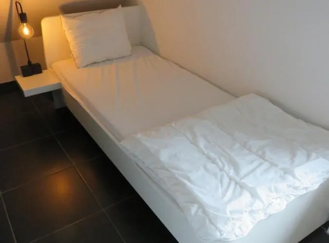 Oxygen House, Long Weekend Special *