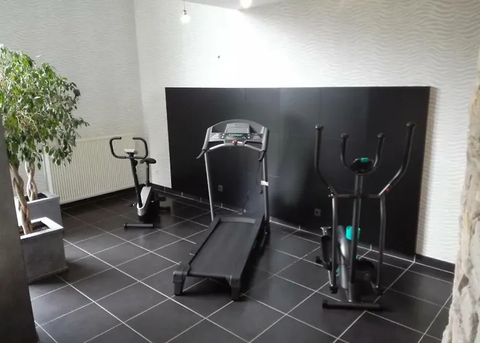 Oxygen House, Long Weekend Special * Овифа